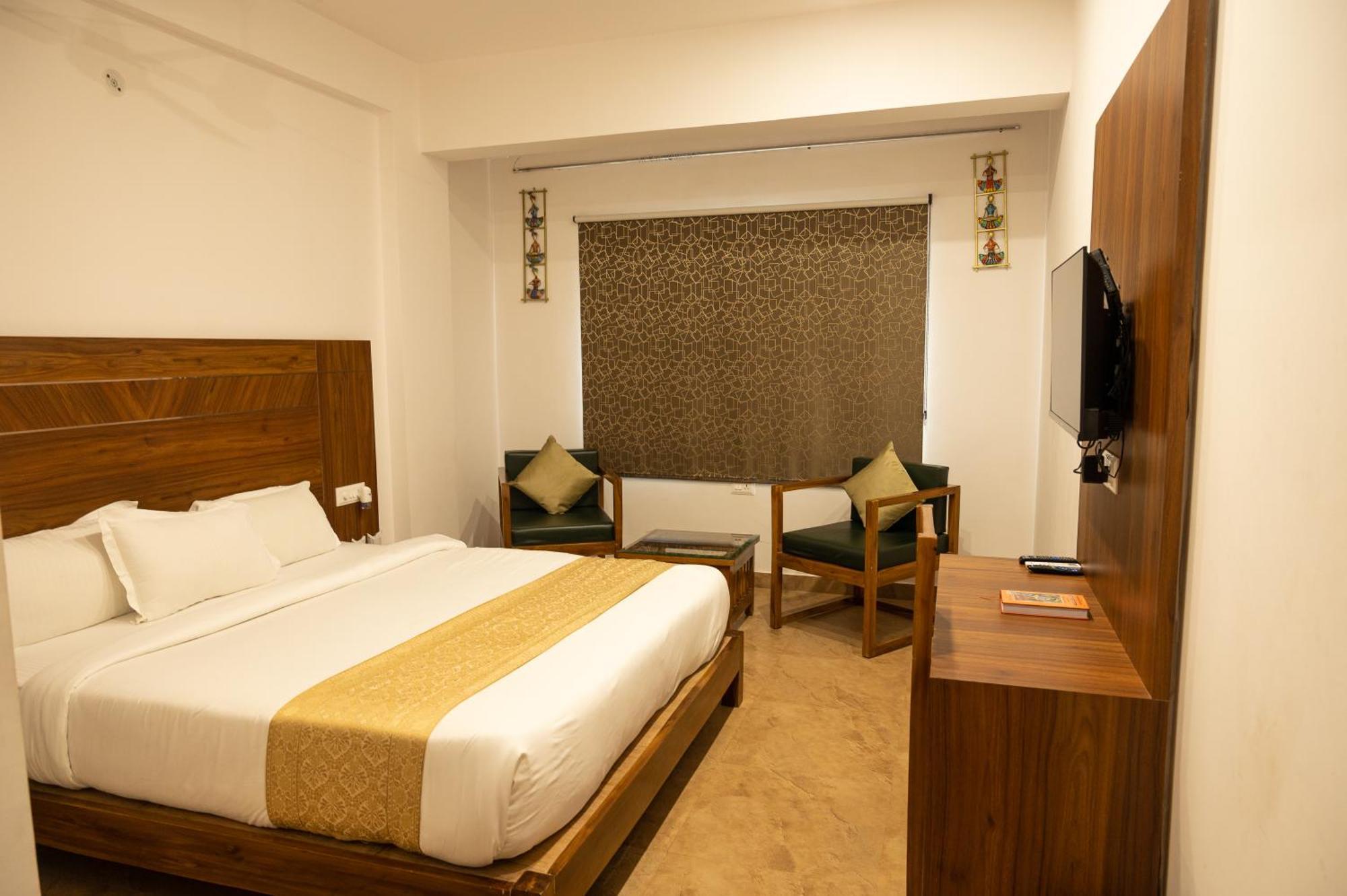 Amritara Ramila Kutir Otel Ayodhya Dış mekan fotoğraf