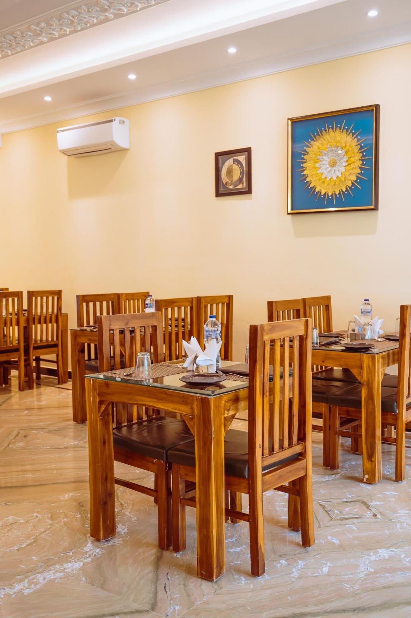 Amritara Ramila Kutir Otel Ayodhya Dış mekan fotoğraf